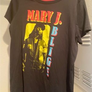 NWOT Torrid Mary J. Blige Graphic Top Plus Size 2X
